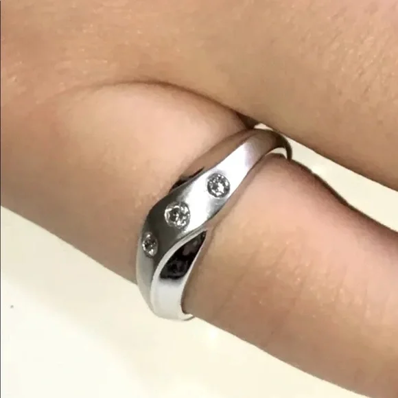 Solid 14K White Gold Natural Round Cut Natural Diamond Trio Modern Ring